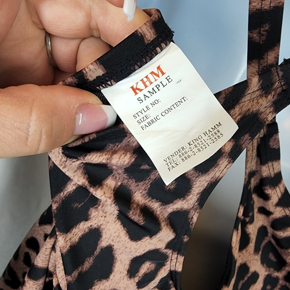 KHM swimsuit - Picture 3 of 7